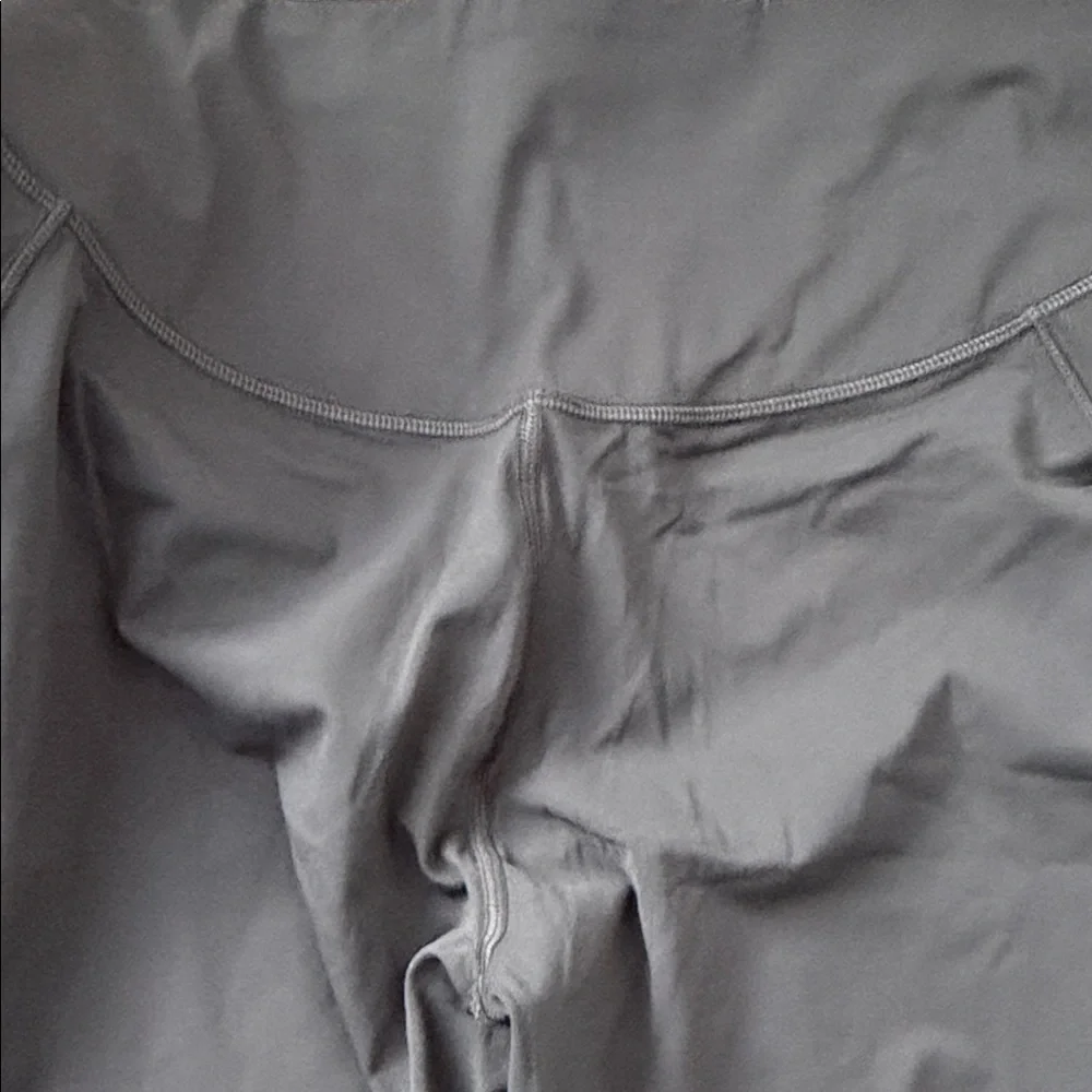 Lululemon Charcoal Gray High-Waist Leggings NWT - Picture 3 of 5